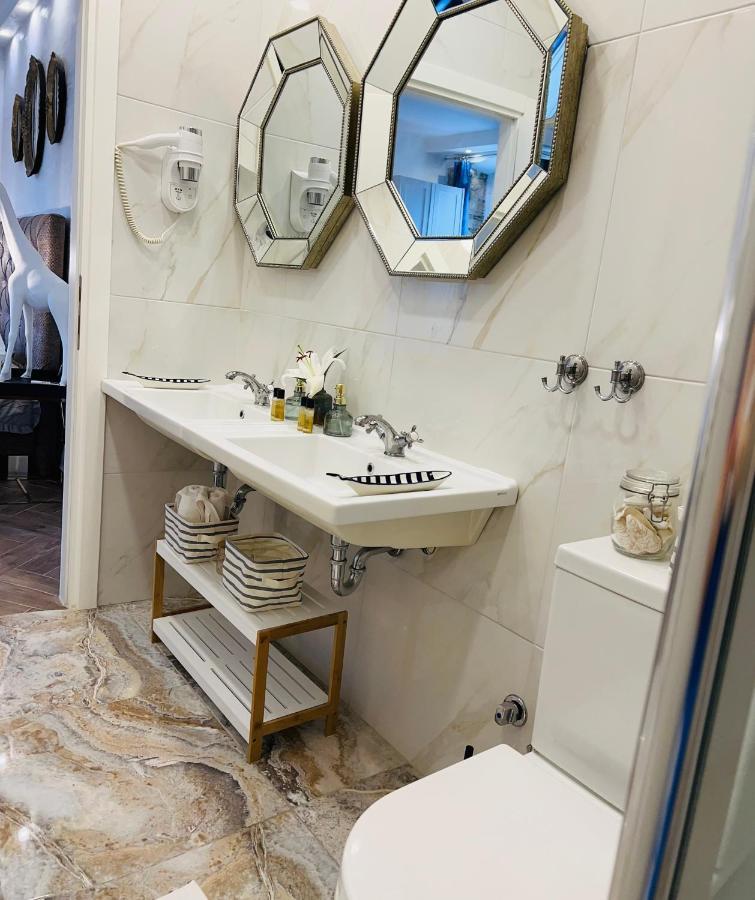 La Dolce Vita Luxury Apartments With Best Free Private Parking In City Center Пула Екстериор снимка